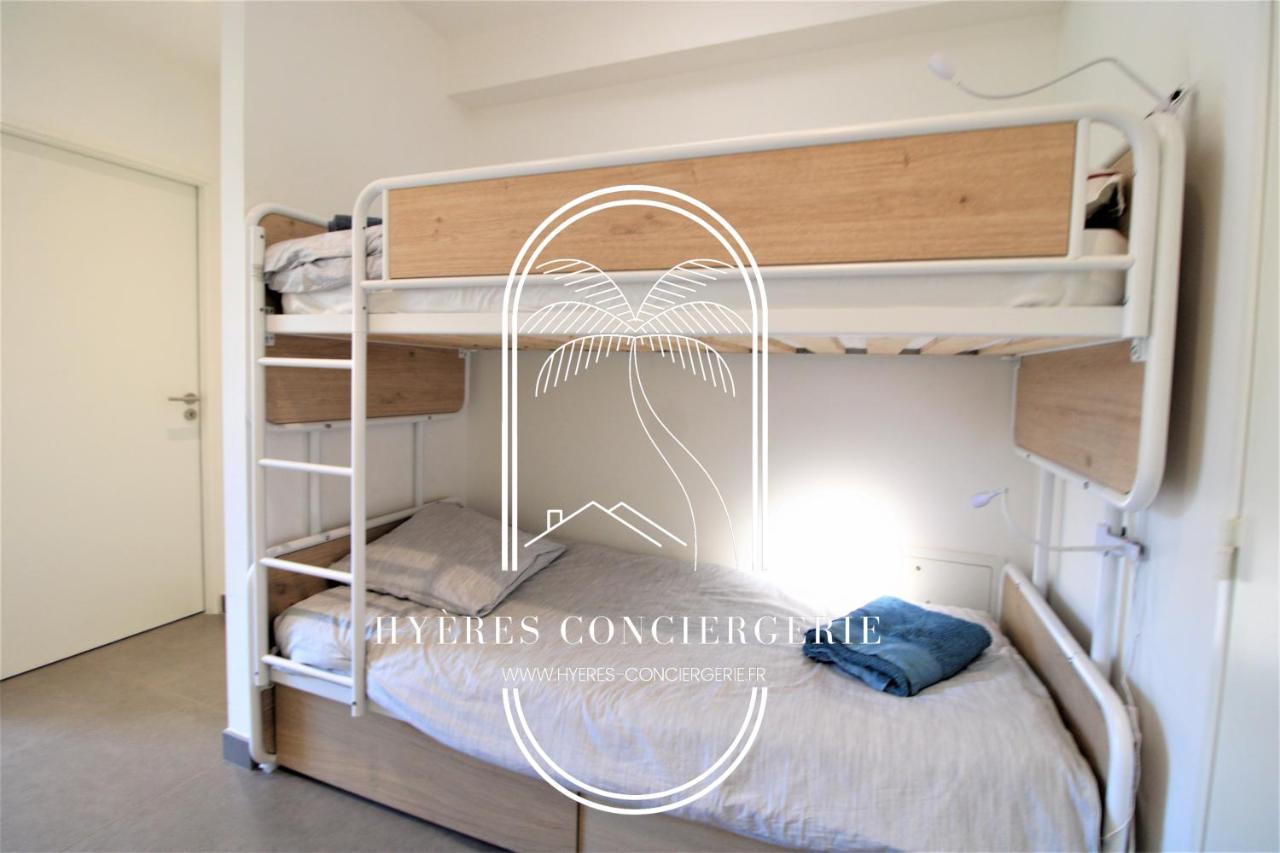 Villa Antoine Appartement Rdj Vue Mer Clim Wifi Parking Plage 50M La Garonne Le Pradet Exterior foto